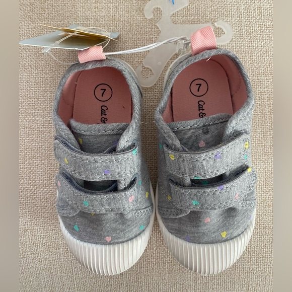 NWT Cat & Jack Toddler Parker Sneakers, Gray with hearts, size 7T - Picture 6 of 7